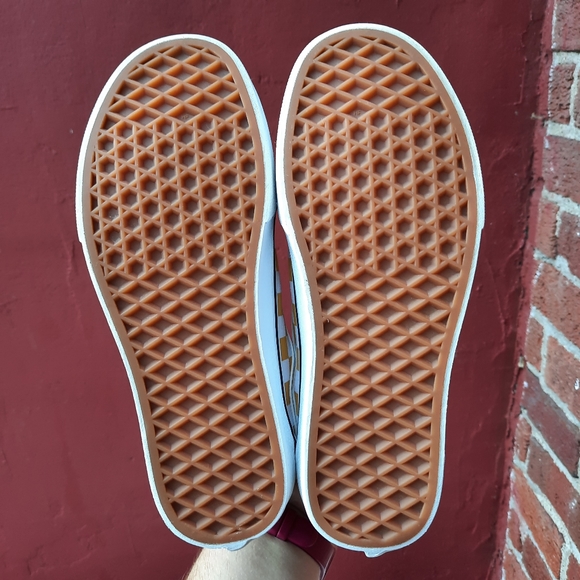 Vans Ward Checkerboard Old Skool Low Top Sneaker - Picture 9 of 11